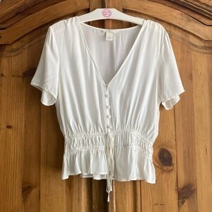 NWOT H&M V-neck Textured Button Blouse